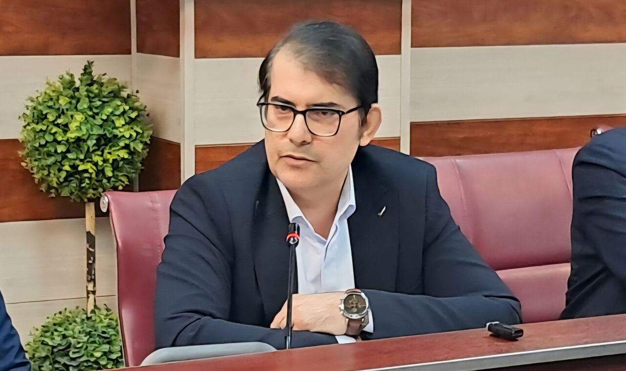 مدیرکل صمت بوشهر: نبود اختیار استانی برای اصلاح سامانههای وزارتخانه مشکل ساز است مدیرکل صمت بوشهر: نبود اختیار استانی برای اصلاح سامانههای وزارتخانه مشکل ساز است