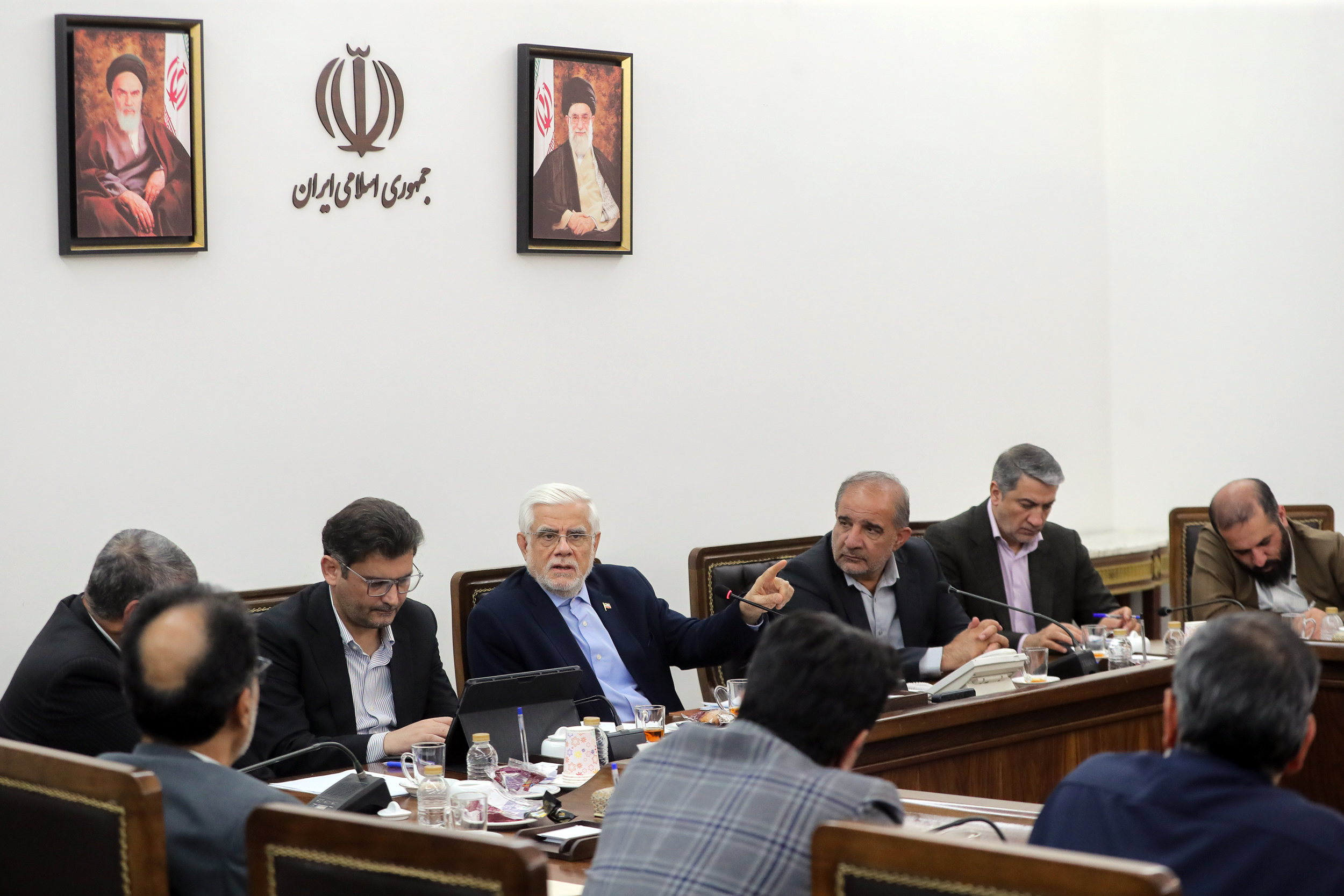 عارف: دولت هیچ تصمیمی بر خلاف منافع عشایر نمیگیرد