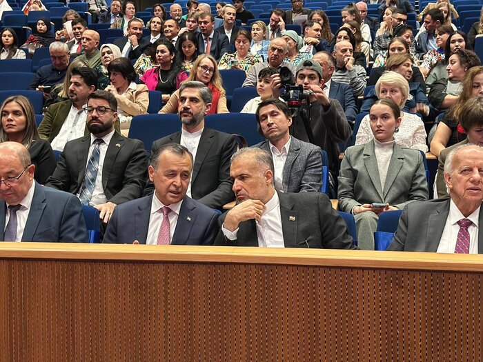 طعنه سفیر ایران به کوروش نامیدن ترامپ + فیلم