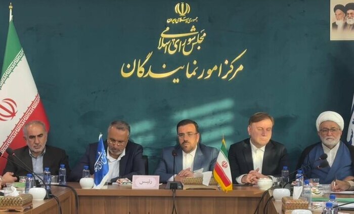 کلنگ کنسرسیوم بر بن بست اعتباری راه آهن بوشهر - شیراز