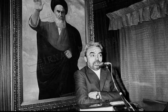 حذف فیزیکی رزمآرا با تایید آیتالله کاشانی/ اسلحه را جا گذاشتند شاه جان سالم به در برد(۴)