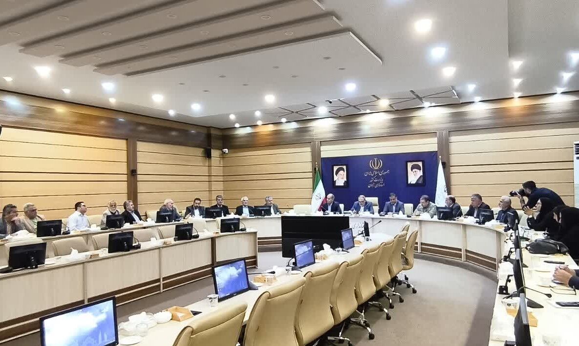 هم‌افزایی احزاب و مدیران زنجان برای حل چالش‌های زیست‌محیطی استان