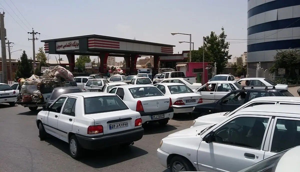 فروش ۹۷۷ میلیون لیتر بنزین نیمه نخست امسال در گیلان