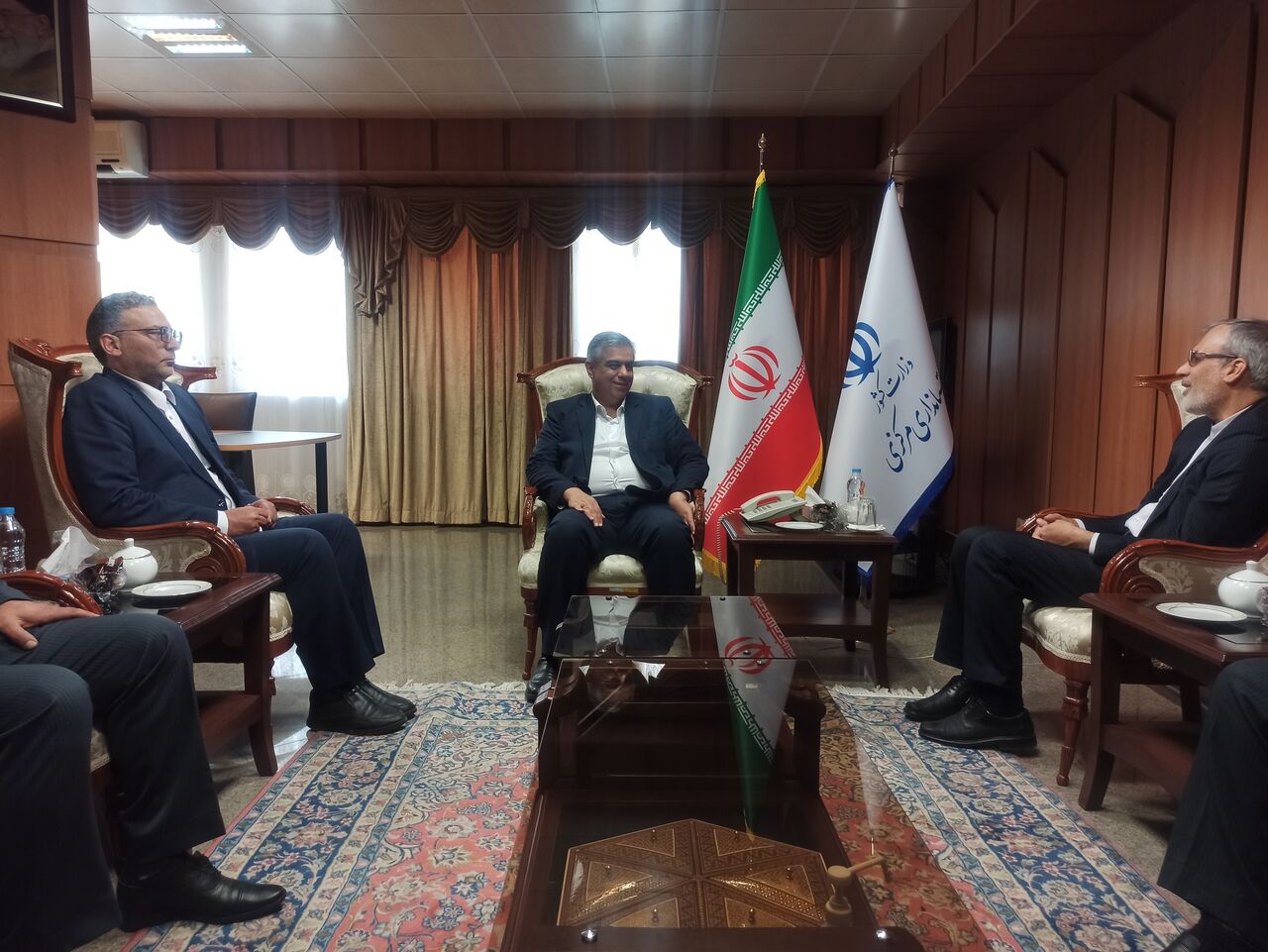 استاندار: استان مرکزی پیشتاز توسعه انرژی خورشیدی در دولت چهاردهم است