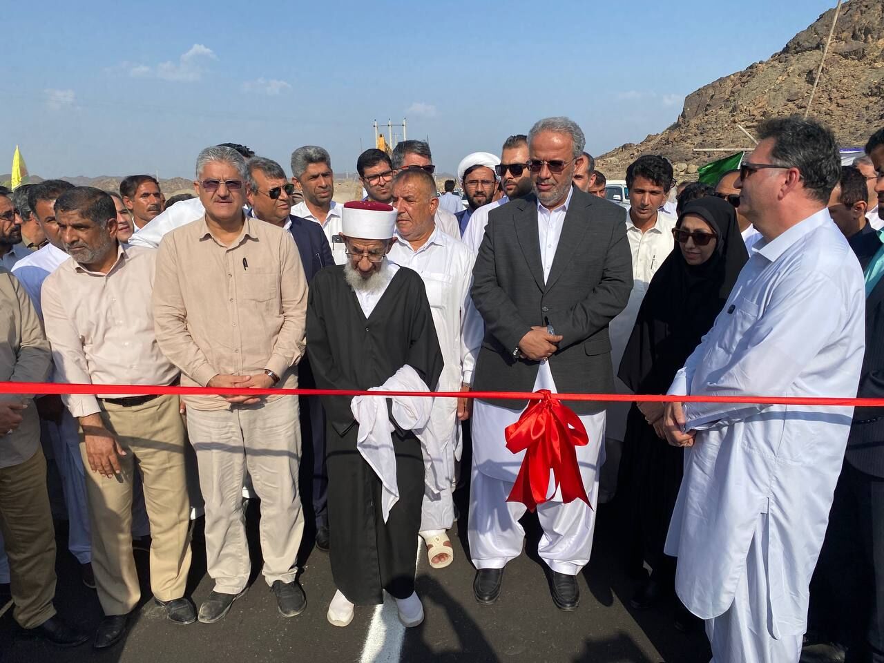 استاندار: پل کرحمت نمادی از عدالت‌محوری دولت چهاردهم در سیستان و بلوچستان است