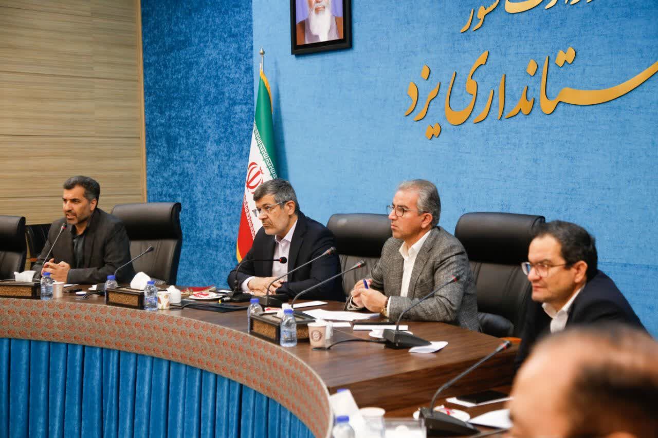 استاندار: اشتغالزایی برای دانش‌آموختگان نیازمند تغییر ریل صنعتی در یزد است