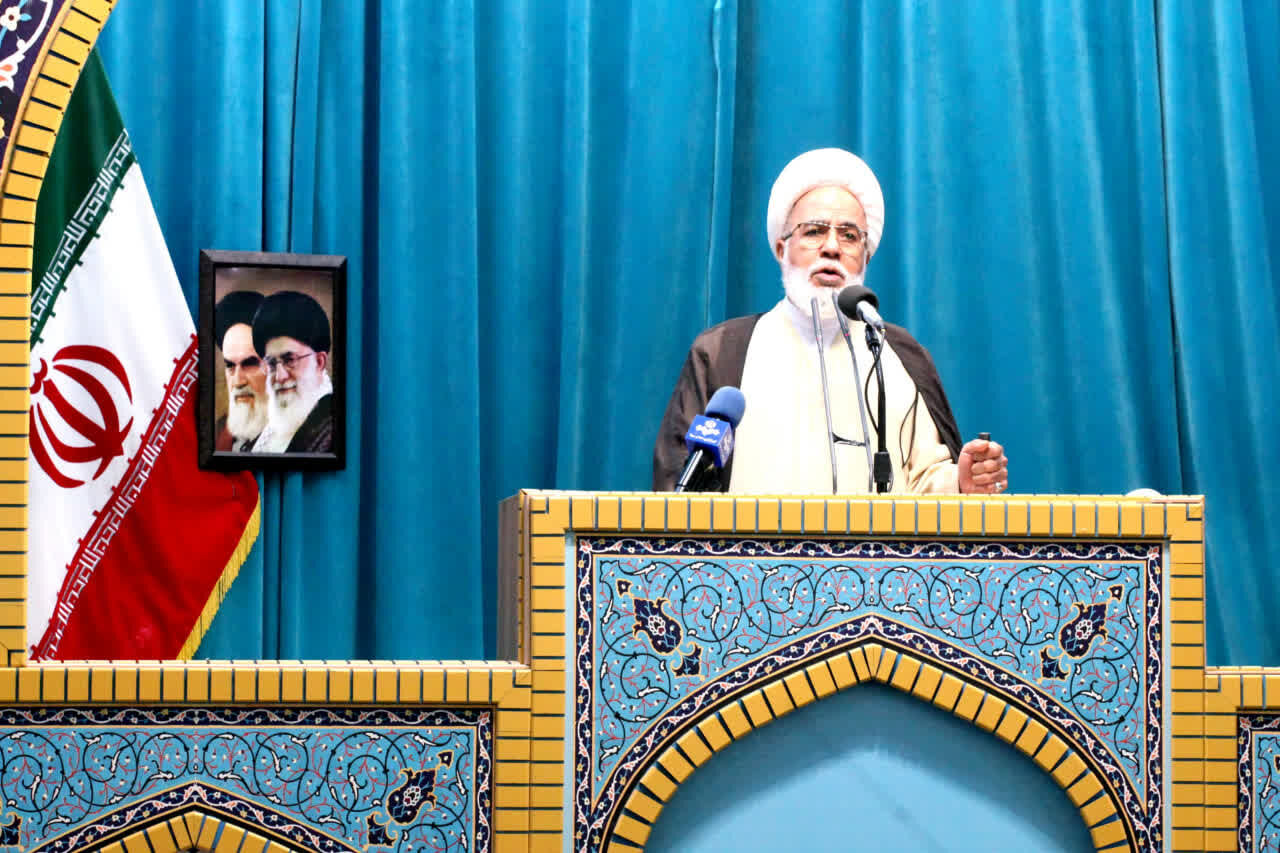 امام جمعه کرمانشاه: ۱۶ آذر نماد ایستادگی دانشجویان در برابر ظلم و استکبار است