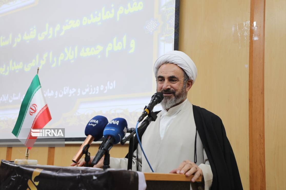 امام جمعه ایلام: حضور ورزشکاران زن ایرانی در عرصه جهانی نماد عزت و خودباوری است