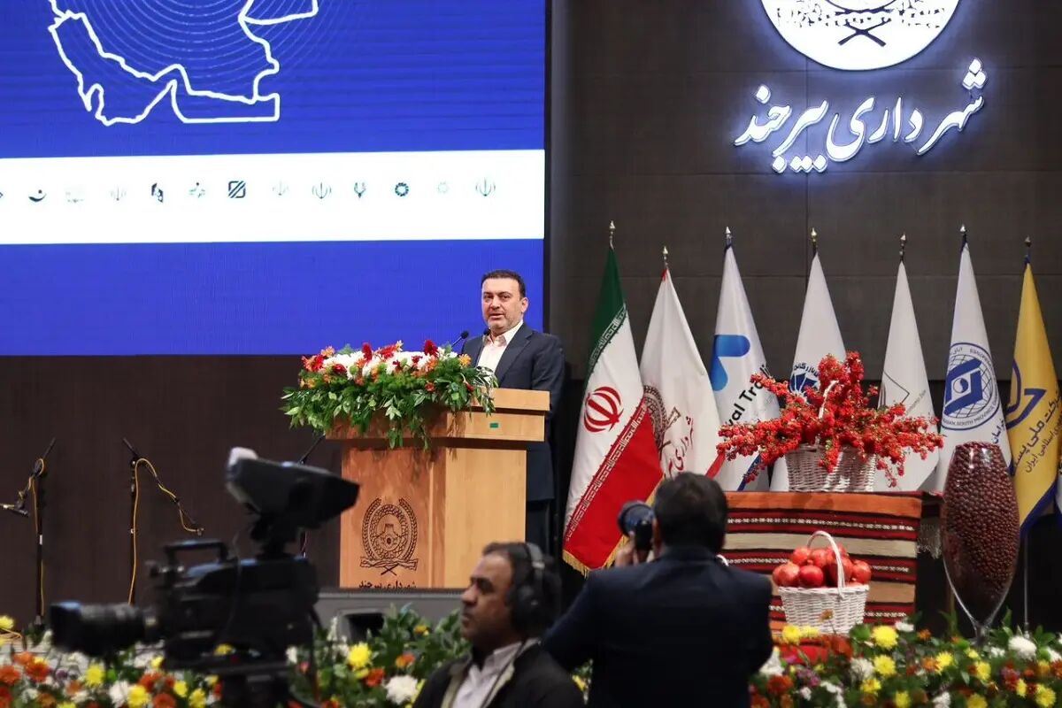 معاون وزیر کشور: توسعه تجارت استان‌ها با ۱۵ کشور همسایه دنبال می‌شود ...