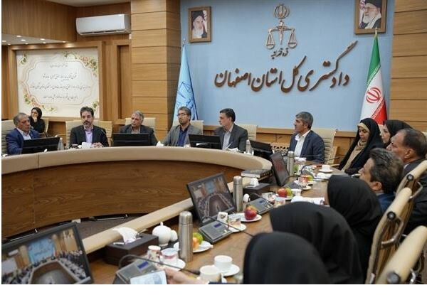 دریافت حق‌الزحمه از شاکی، مانع توسعه میانجی‌گری است