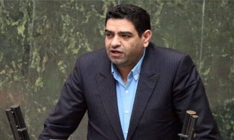 نماینده مجلس: چرا می خواهید فضای مجلس و کشور را علیه رئیس جمهور کنید؟