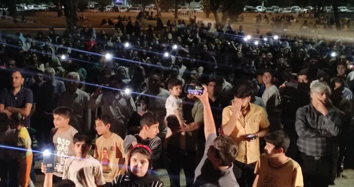 استقبال مردم گتوند از احمد امین‌زاده قهرمان جهانی پاراوزنه‌برداری