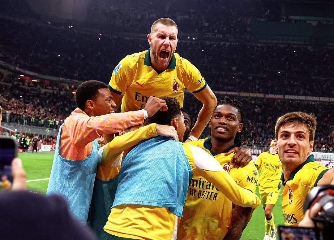 کامبک شگفتانگیز میلان با دبل لیائو؛ روسونری صدرنشین سریآ شد کامبک شگفتانگیز میلان با دبل لیائو؛ روسونری صدرنشین سریآ شد