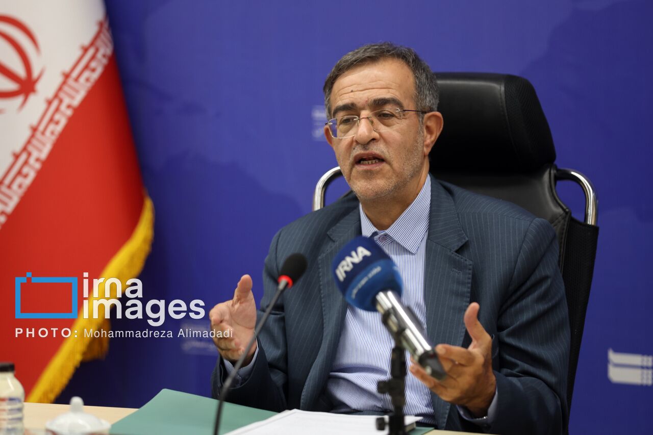 باید در مقابل دیوان‌سالاری در جهاددانشگاهی بایستیم/تامین۸۰درصدی بودجه جهاد از منابع درآمدی