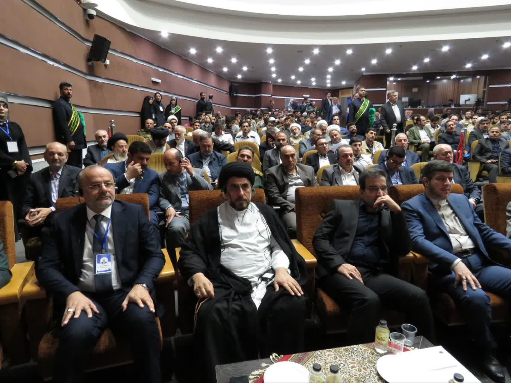 عتبات عالیات نماد وحدت و پیوندگاه ایمان و عقل است