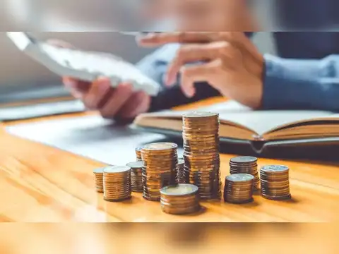 اولین زن نخست‌وزیر تاریخ ژاپن و چالش‌های پیش‌رو