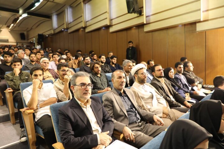 آینده کشور در گرو فناوری است/ دانشگاهها متناسب با نیاز جامعه عمل کنند
