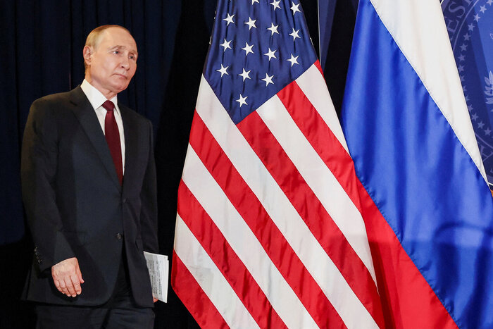 هفتهای که گذشت/ از تعویق دیدار پوتین و ترامپ تا سرقت جواهرات از موزه لوور پاریس