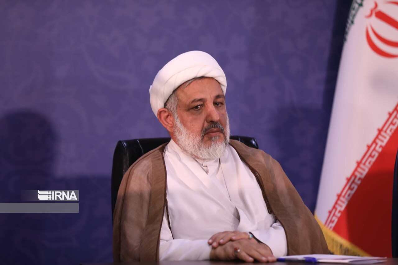 استان ایلام ظرفیتهای عظیم ملی دارد اما در محرومیت مانده است