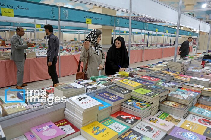 کتاب، زندگی و لبخند در روزهای پرشور بجنورد