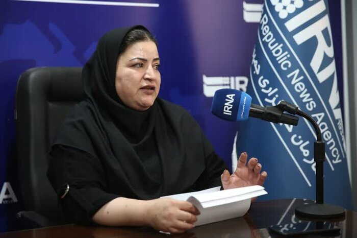 حرف بزن، استراحت کن، نفس بکش و بدان کمک گرفتن عیب نیست