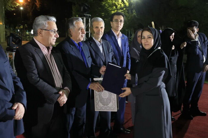 معاون استاندار فارس: نشاط اجتماعی در جامعه پرستاری نهادینه شود