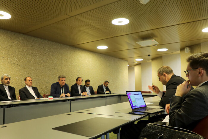 حاجی بابایی: روابط تهران - مسکو با توافق جامع راهبردی توسعه مییابد