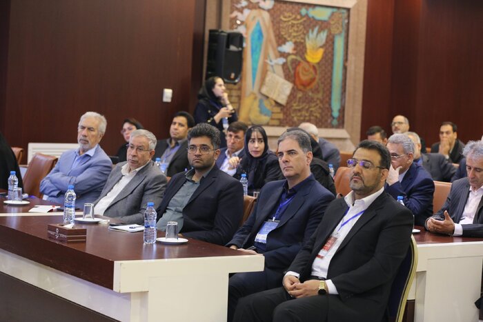 میزگرد نشست دیپلماسی استانی/ تاکید بر توسعه همکاریهای منطقهای و تسهیل تجارت