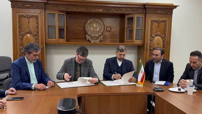 دو اندیشکده ایران و روسیه تفاهمنامه همکاری امضا کردند