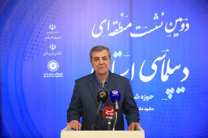 عضو اتاق بازرگانی خراسان رضوی: صدور خدمات فنی و مهندسی نیازمند حمایت دستگاه دیپلماسی است