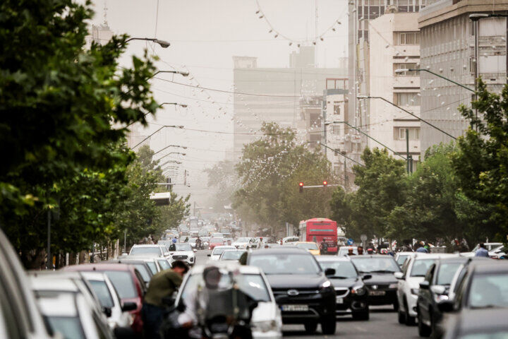 وزش باد همراه با کاهش دما در تهران