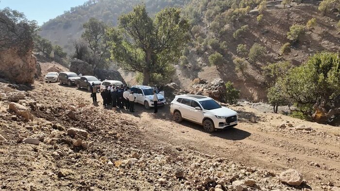 استاندار کهگیلویه و بویراحمد بر توسعه زیرساختهای روستاهای محروم دیشموک تاکید کرد