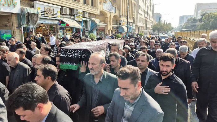 تشییع پیکر مادر ۲ شهید دفاع مقدس در مشهد