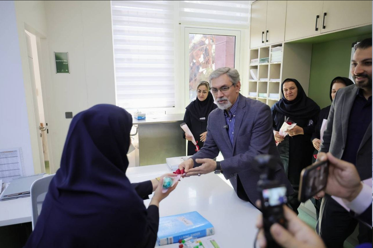 پرداخت معوقات پرستاران از محل ۱۲ همت اوراق اختصاص یافته به وزارت بهداشت