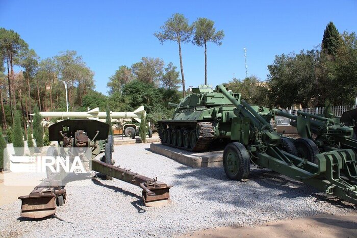 تقویت روحیه ایثار در نسل جوان با حضور در باغ موزه یزد