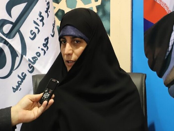 عابده آل علی: ایستادگی حضرت زینب(س) الگویی برای همه زنان است