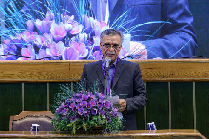 رئیس شورای ملی زعفران: تولید این محصول با صادرات آن تناسب ندارد