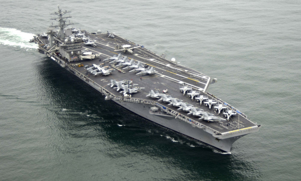 Американский авианосец вошёл в акваторию Карибского моря