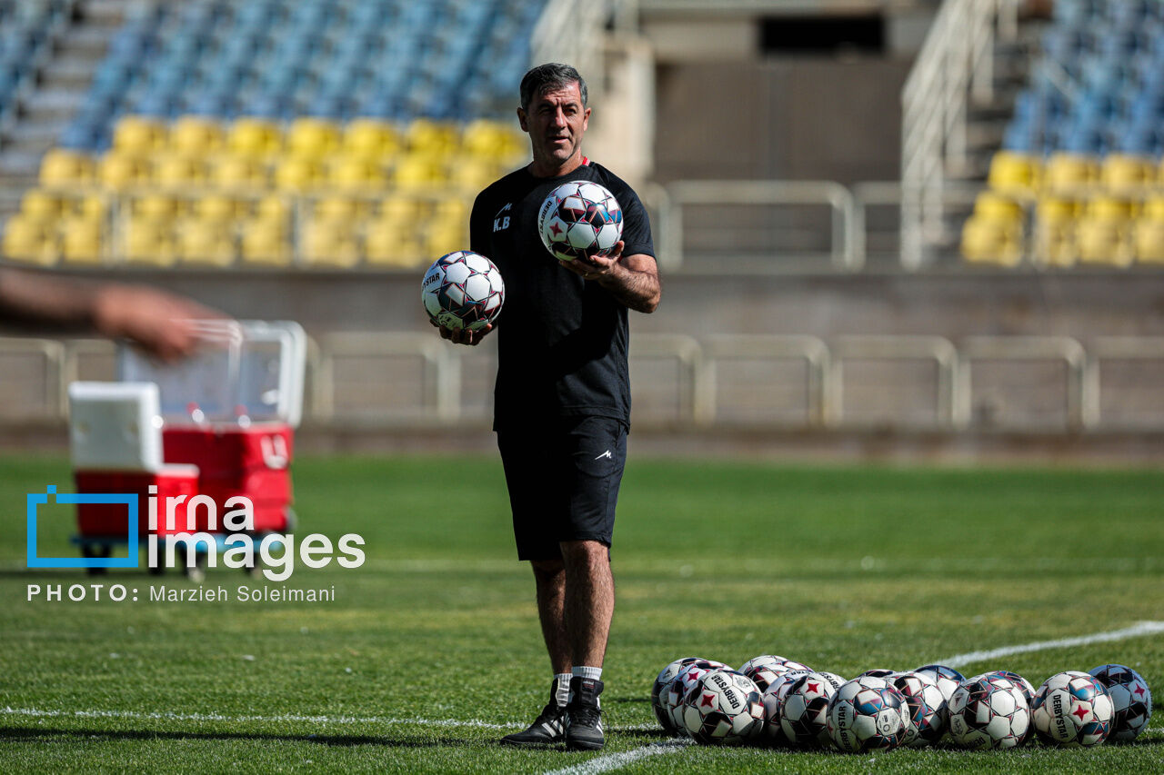 واکنش کریم باقری به حواشی تبریز؛ فوتبال باید محل رقابت، همدلی و احترام باشد