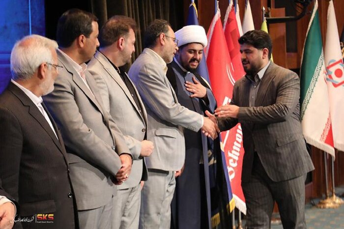 تثبیت سود فولاد کاوه جنوب کیش با کاهش ۲۶ درصدی هزینه‌ها