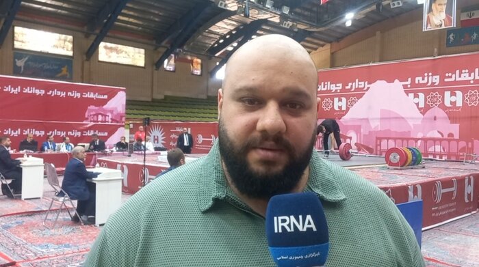 درخشش ستاره‌های آینده در شهرکرد؛ وزنه‌برداران جوان راهی تیم ملی می‌شوند