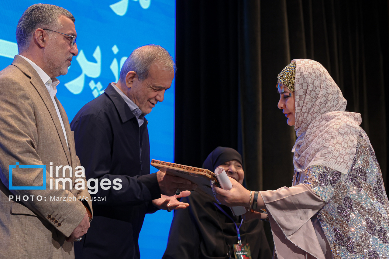 پزشکیان:پرستاران درخط مقدم مبارزه با بیماری‌ها و حفظ سلامت جامعه هستند/ ضرورت اصلاح ساختار