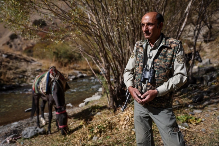 روایت عاشقی محیطبانان و طبیعت/ از گلوله داغ تا مواجهه با خرس