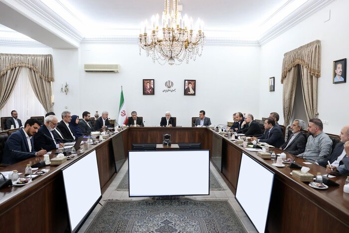 از تاکید بر پیوند صنعت و دانشگاه تا قدردانی رئیس جمهور از خانواده دانشجوی فقید