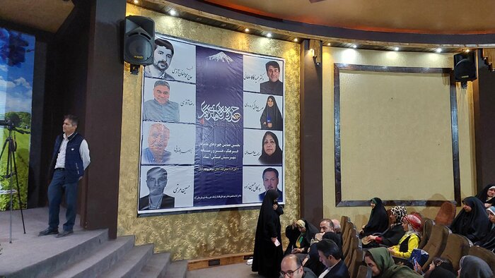 چهره‌های ماندگار فرهنگ، هنر و رسانه در عباس آباد مازندران تجلیل شدند