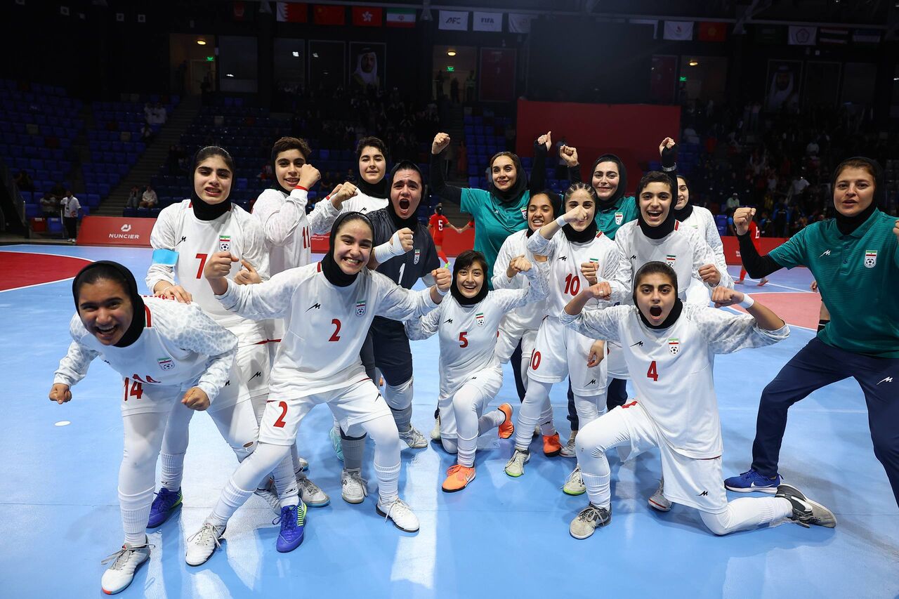 Iranske mladinske ekipe v odbojki in futsalu osvojile naslove na Azijskih mladinskih igrah v Bahrajnu