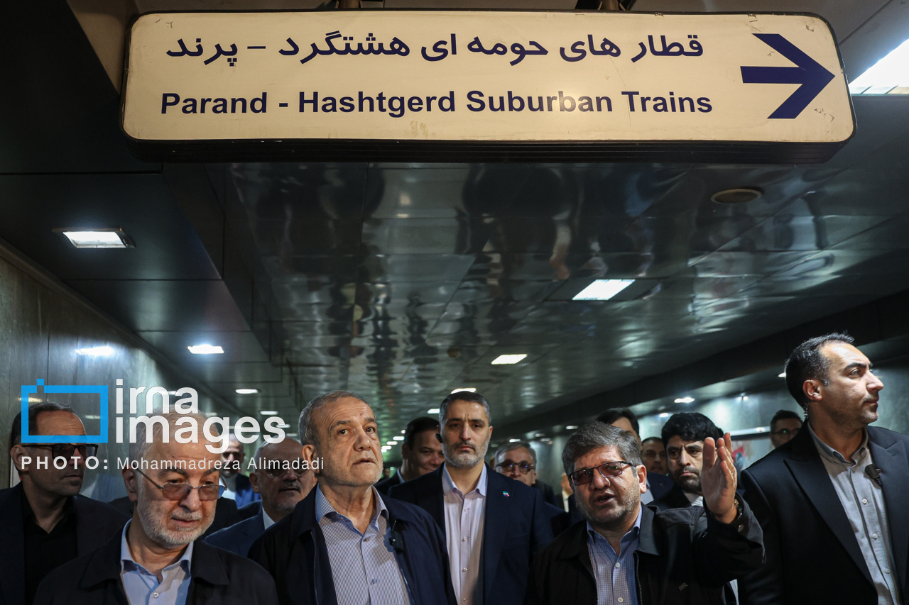 تاکید رییس جمهور بر تکمیل خطوط و اتصال ایستگاههای قطار حومهای و مترو