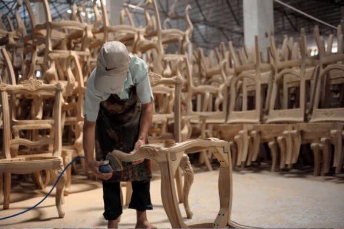 نقش عشق روی چوب؛ از مسیر مدرسه تا ورود به دنیای منبت