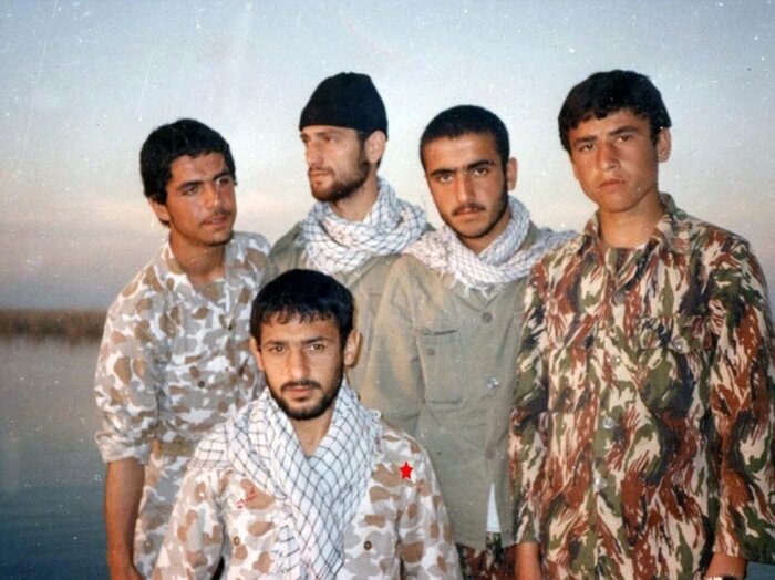 از دوبنده کشتی تا رخت سرخ شهادت