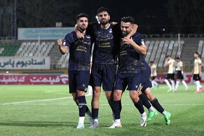 لیگ برتر فوتبال؛ چادرملو به دنبال صعود و مس در اندیشه فرار از بحران